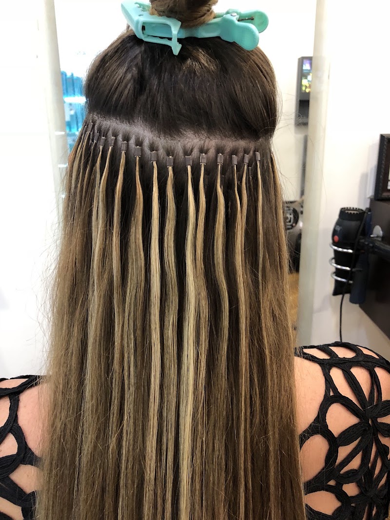 Davida Salon